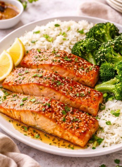 Easy Weeknight Dinner Honey Glazed Salmon